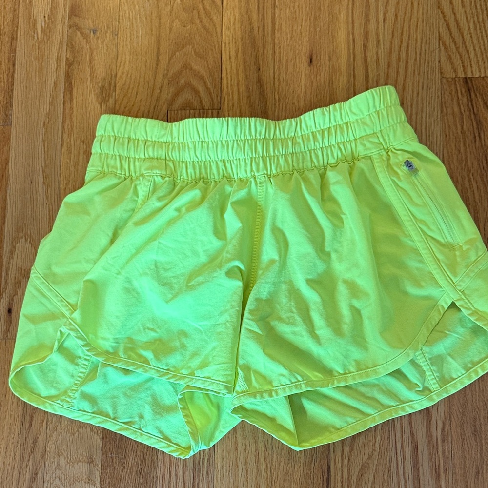 Lululemon neon green running shorts size 6